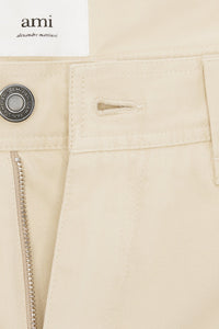 Cargo shorts with patch pockets - Vanilla