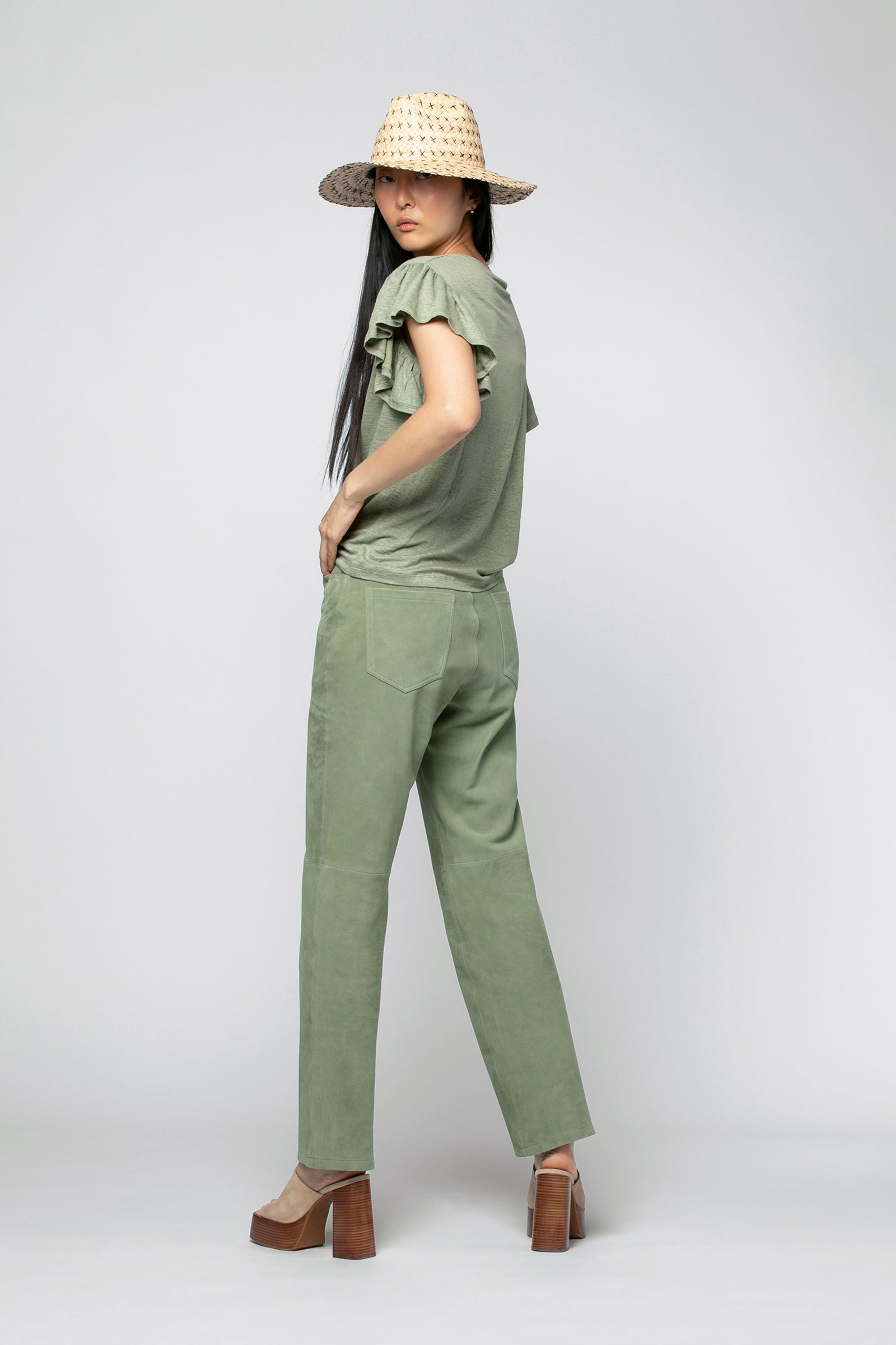 1 QTY NEW PANTALON EN CUIR VELOURS