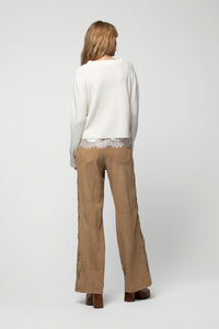 1 QTY RELIQUAT ST 13% QTY VENDU 1/8 PANTALON EN CUIR VELOURS LACE