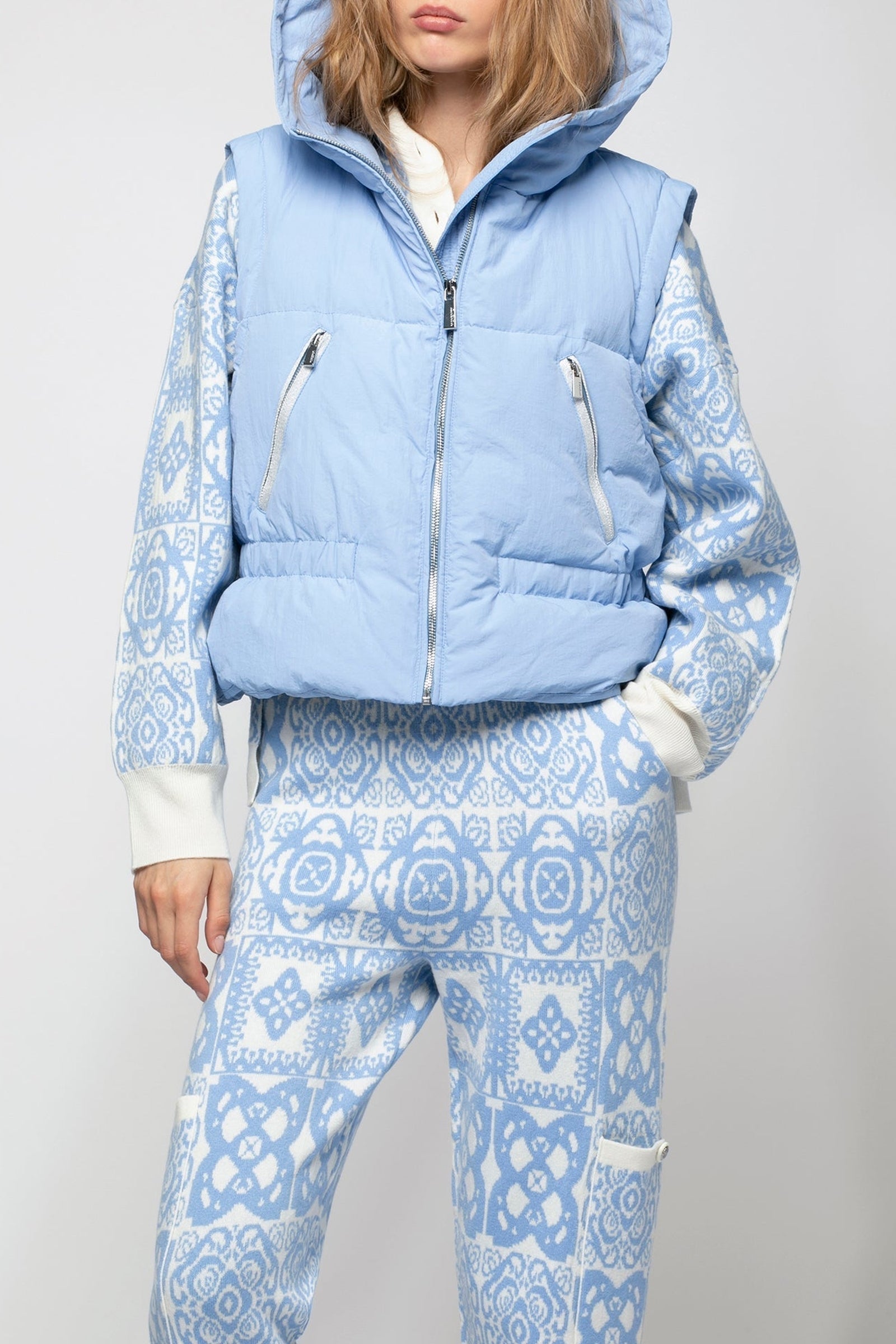 Diala short sleeveless down jacket - Light Ciel