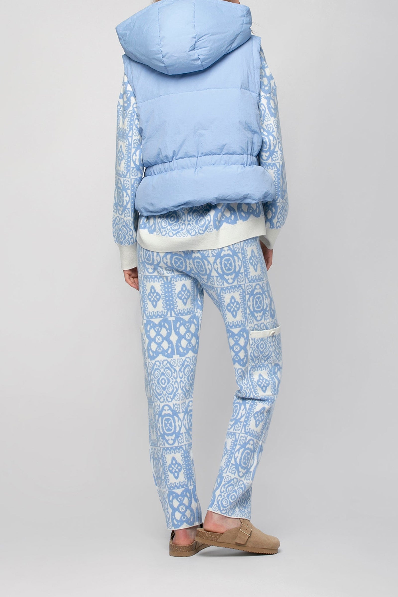 Diala short sleeveless down jacket - Light Ciel