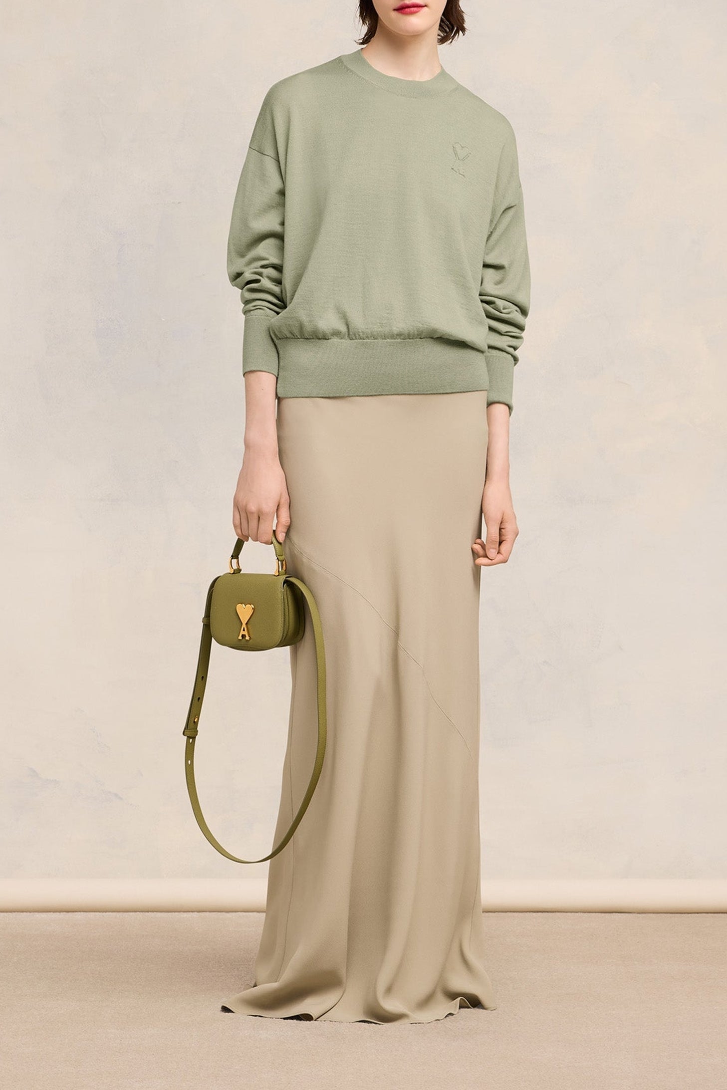 Pull Ami de Cœur à col rond avec broderie en laine - Heather Sage