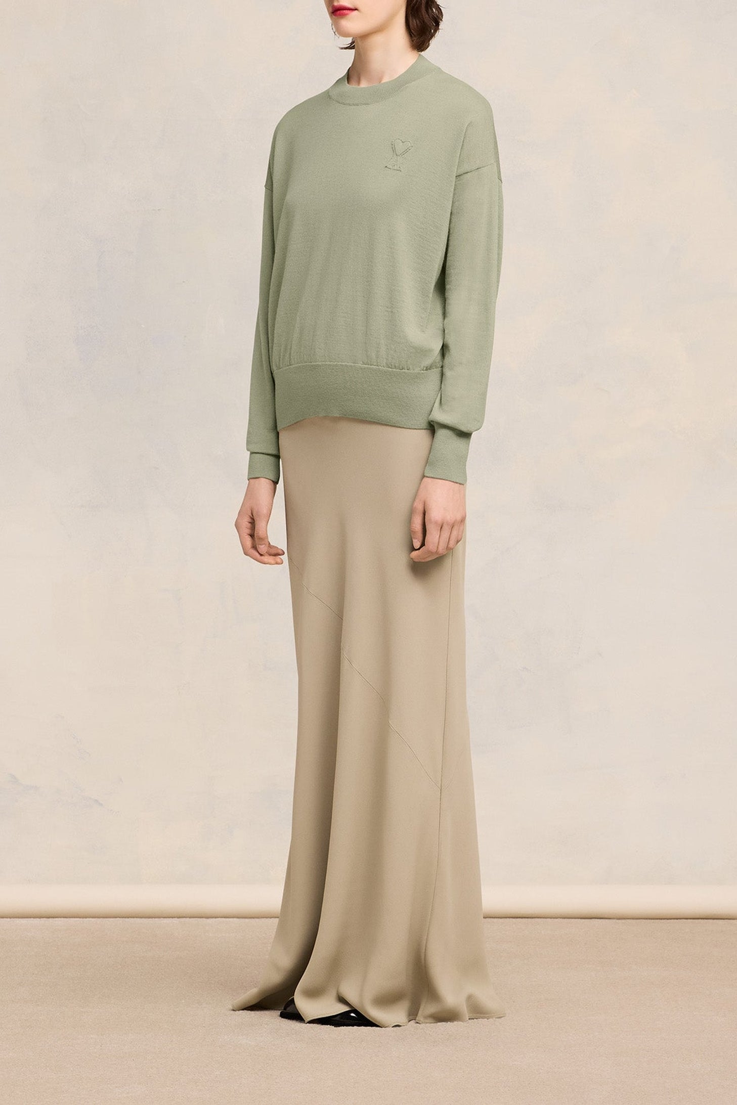 Pull Ami de Cœur à col rond avec broderie en laine - Heather Sage