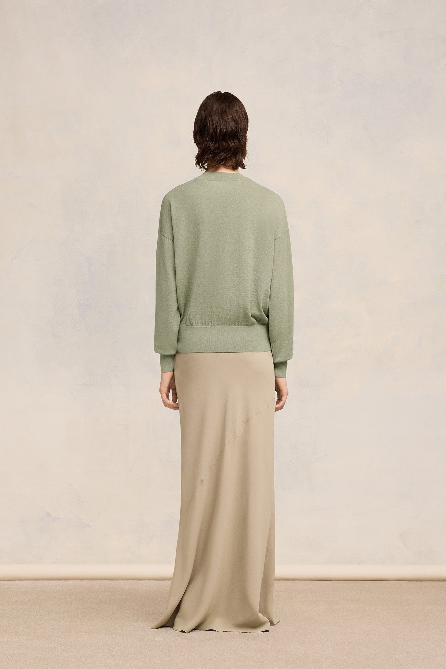 Pull Ami de Cœur à col rond avec broderie en laine - Heather Sage