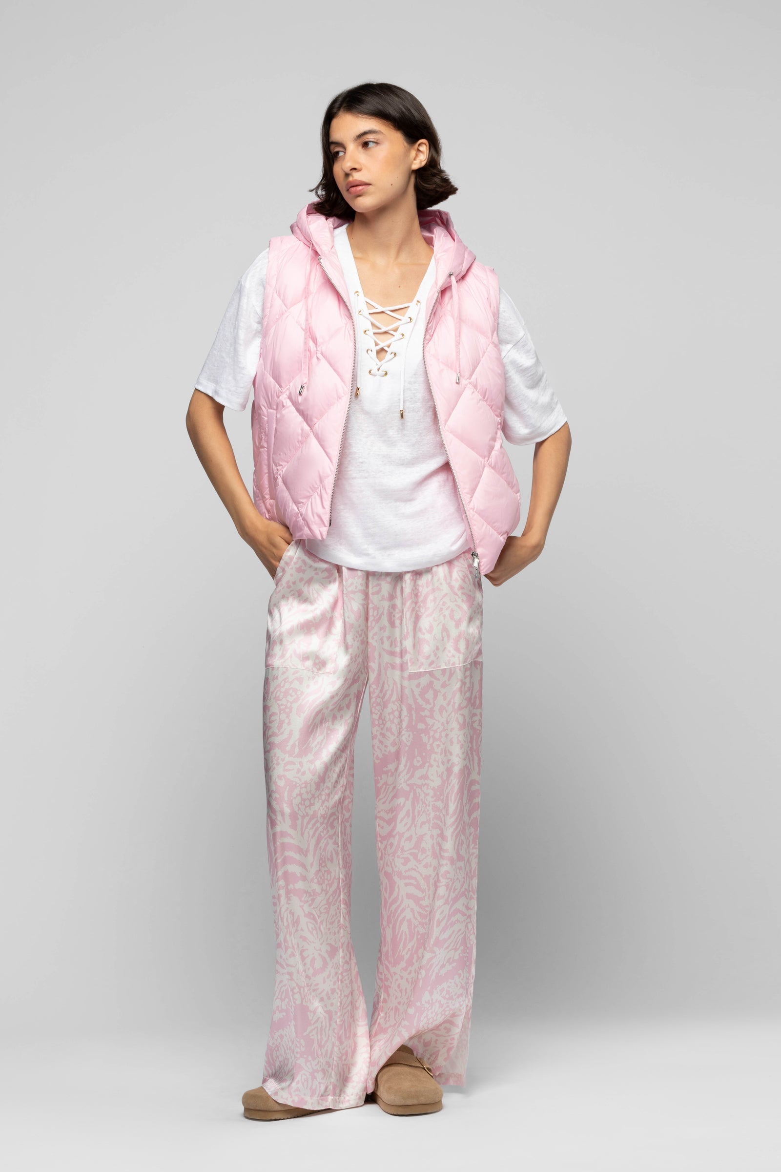 1 QTY NEW DOUDOUNE AVEC CAPUCHE SM