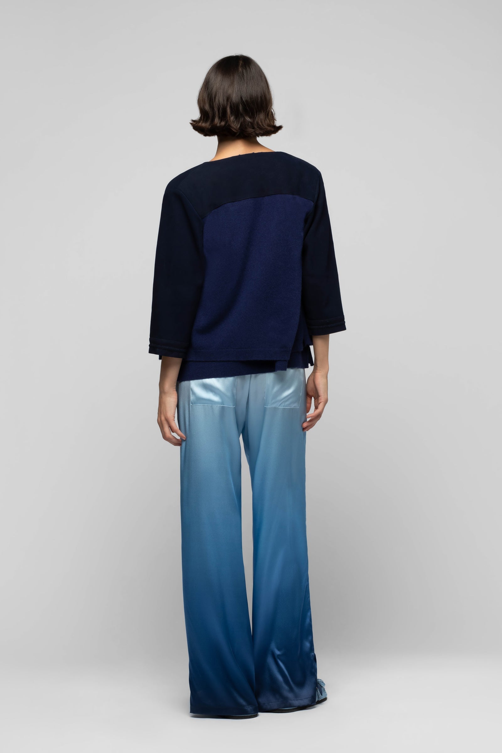 1 QTY NEW GILET AVEC DETAIL EN SUEDE