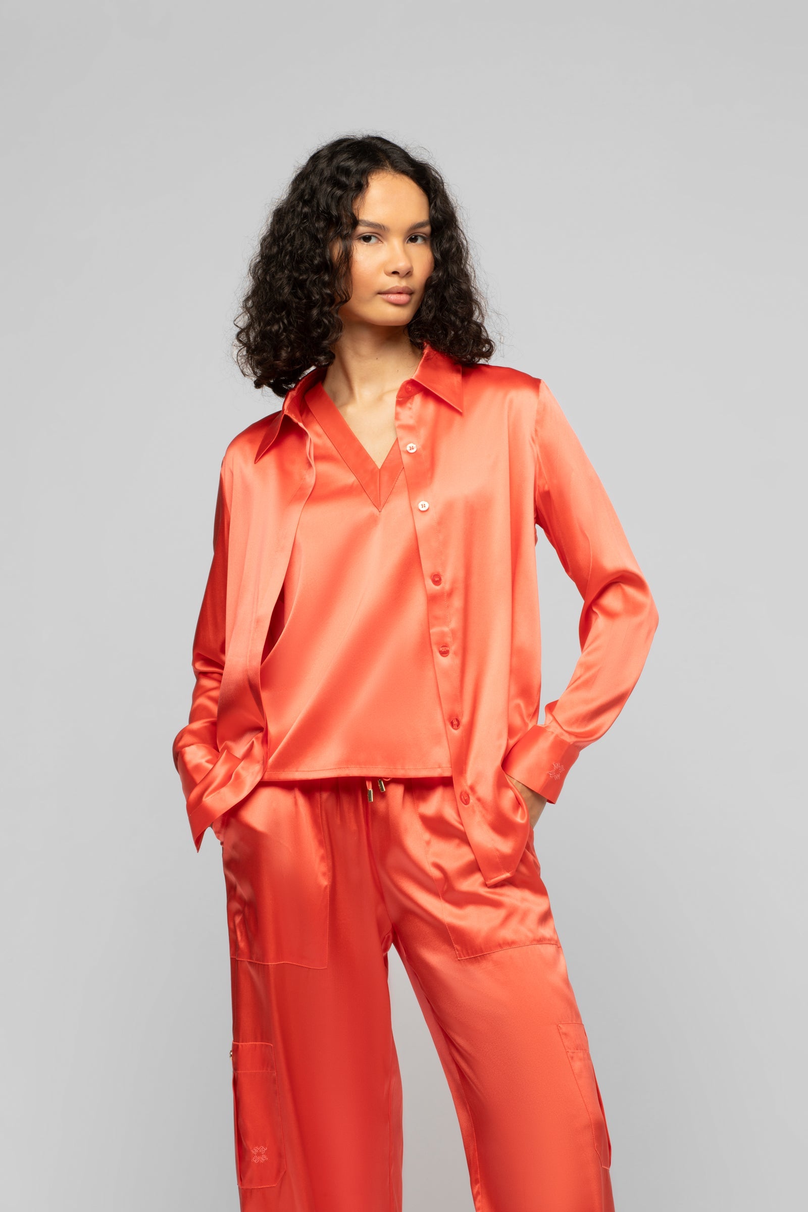 1 QTY NEW CHEMISE EN SOIE