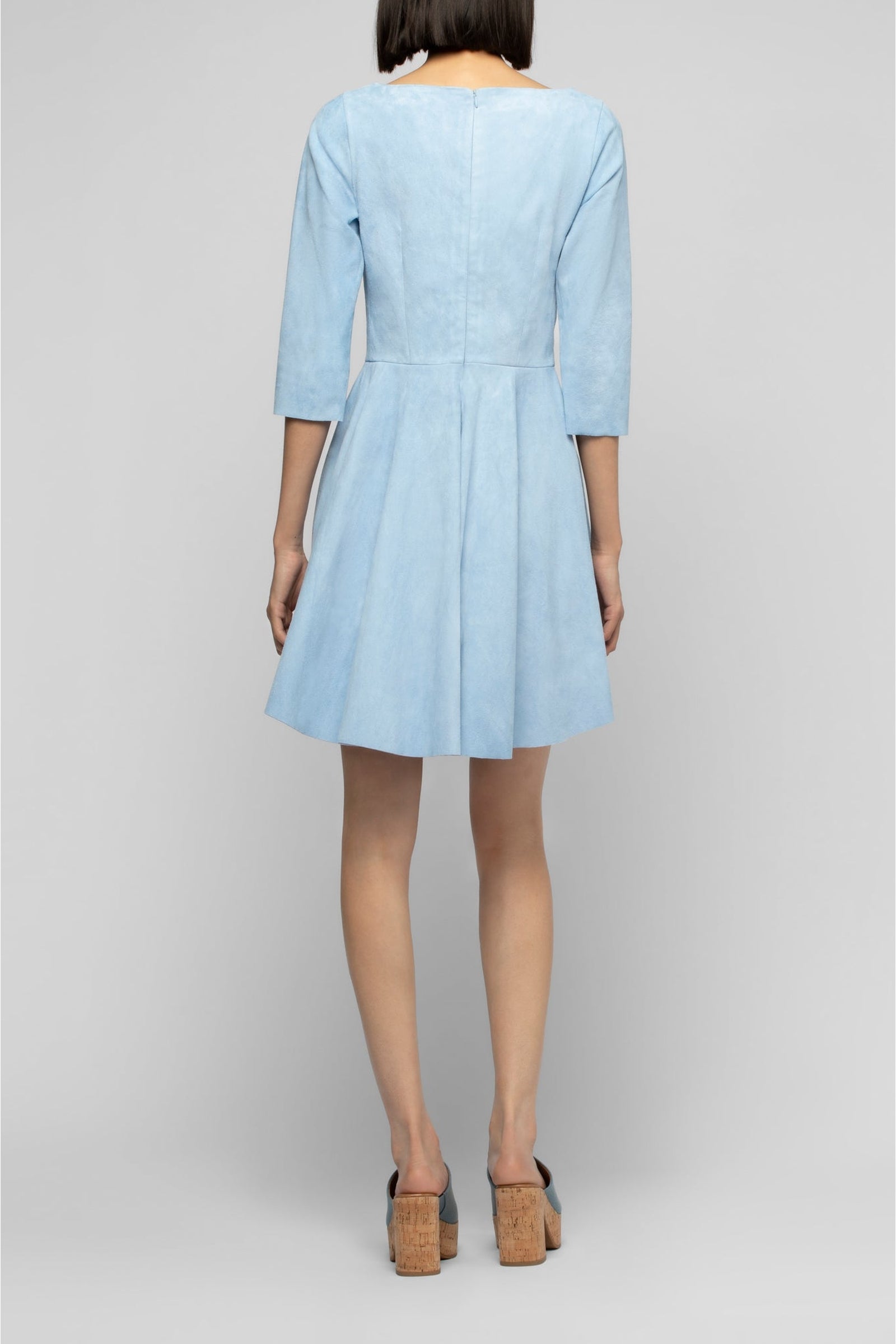 1 QTY NEW ROBE PATINEUSE MANCHES 3/4