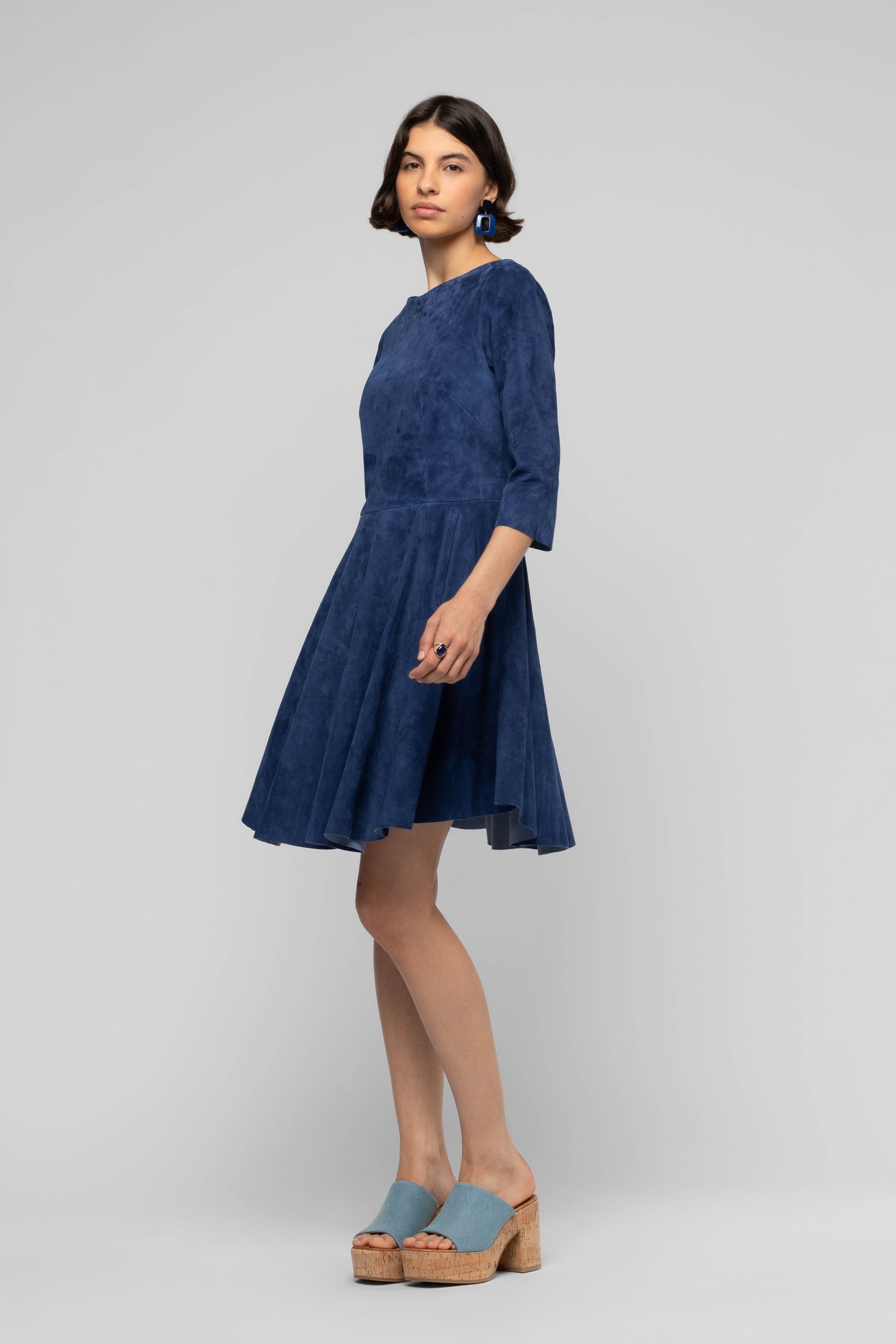 1 QTY NEW ROBE PATINEUSE MANCHES 3/4