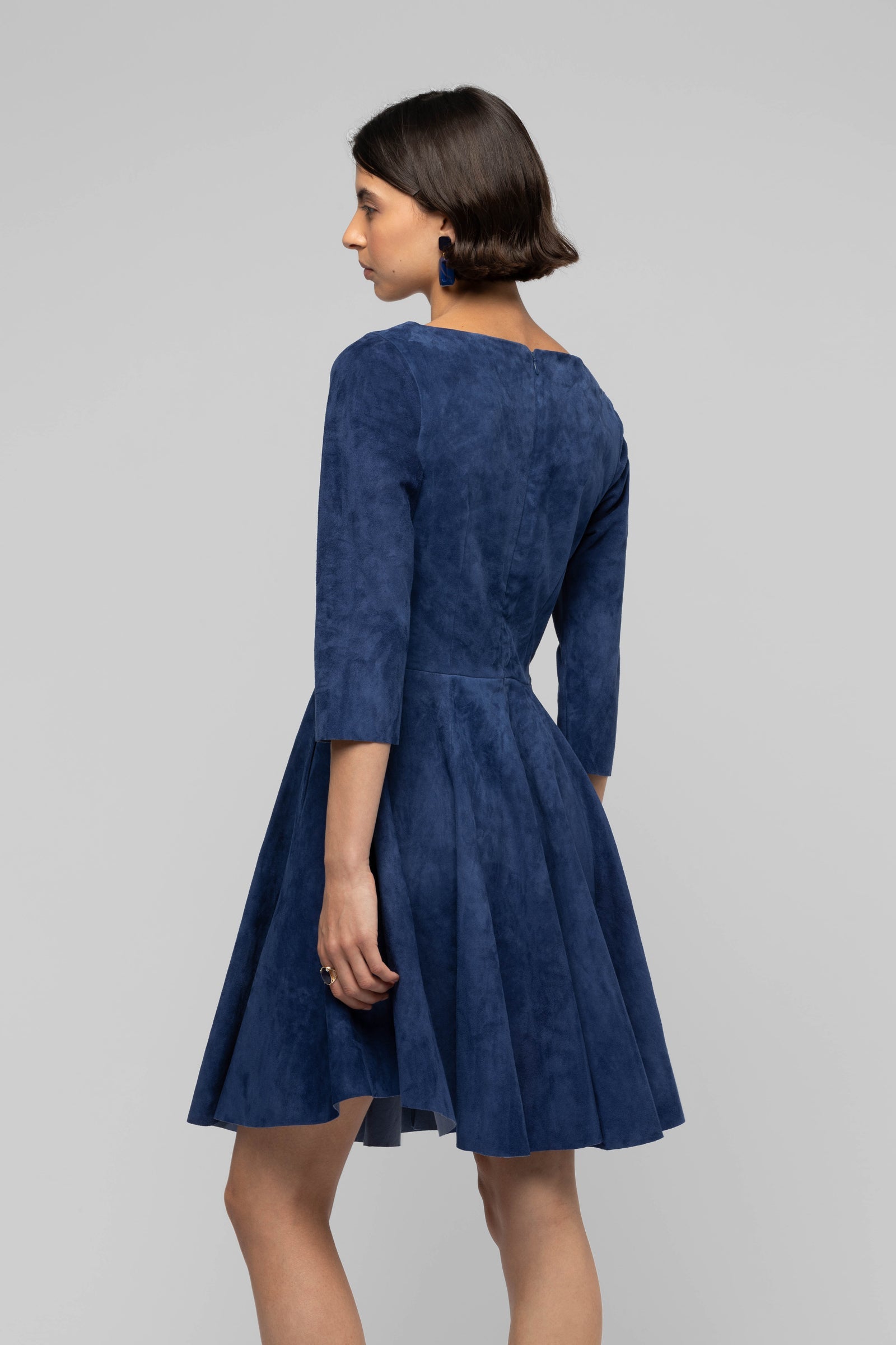 1 QTY NEW ROBE PATINEUSE MANCHES 3/4