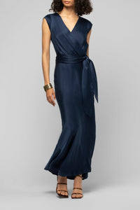 16 QTY NEW ROBE CACHE COEUR