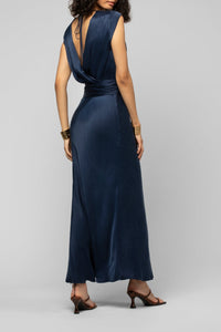 16 QTY NEW ROBE CACHE COEUR