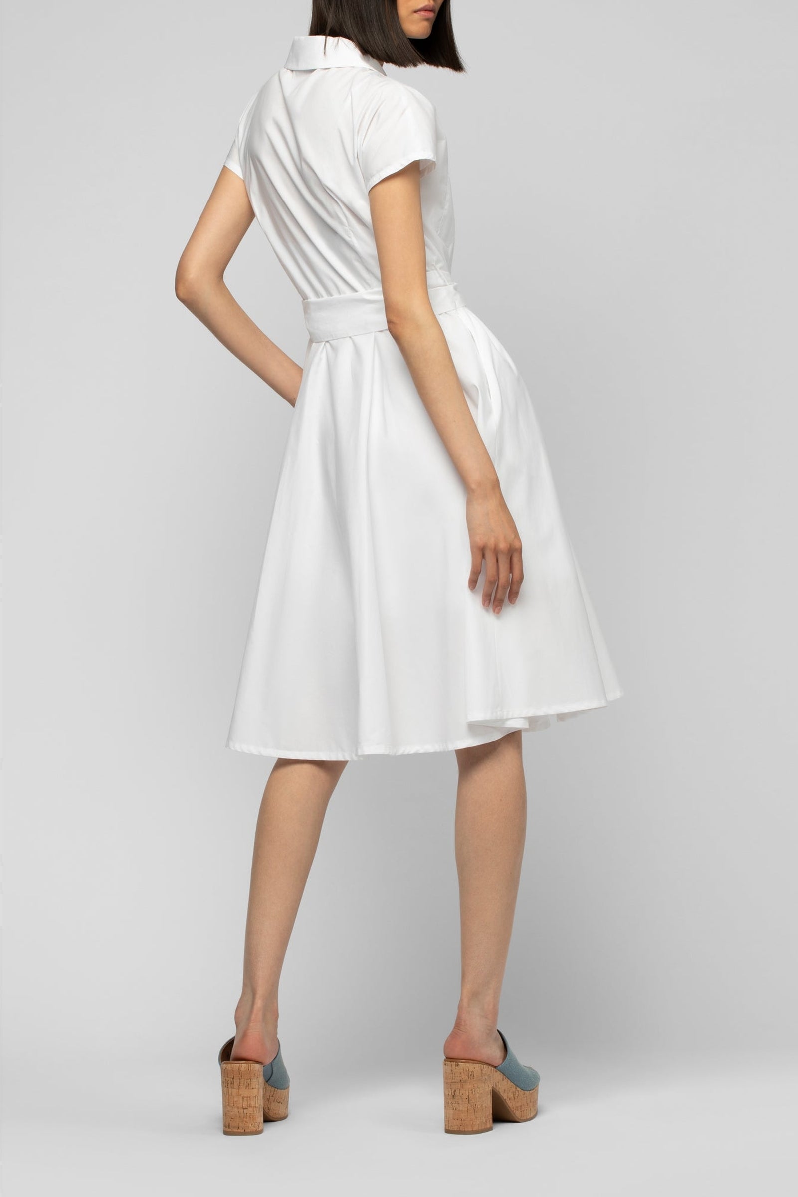 Robe chemise Ranne évasée avec fermeture zippée - White