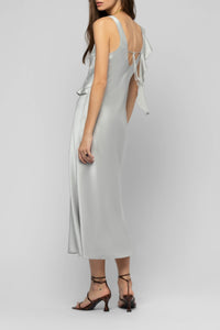 11 QTY NEW ROBE MIDI A VOLANTS