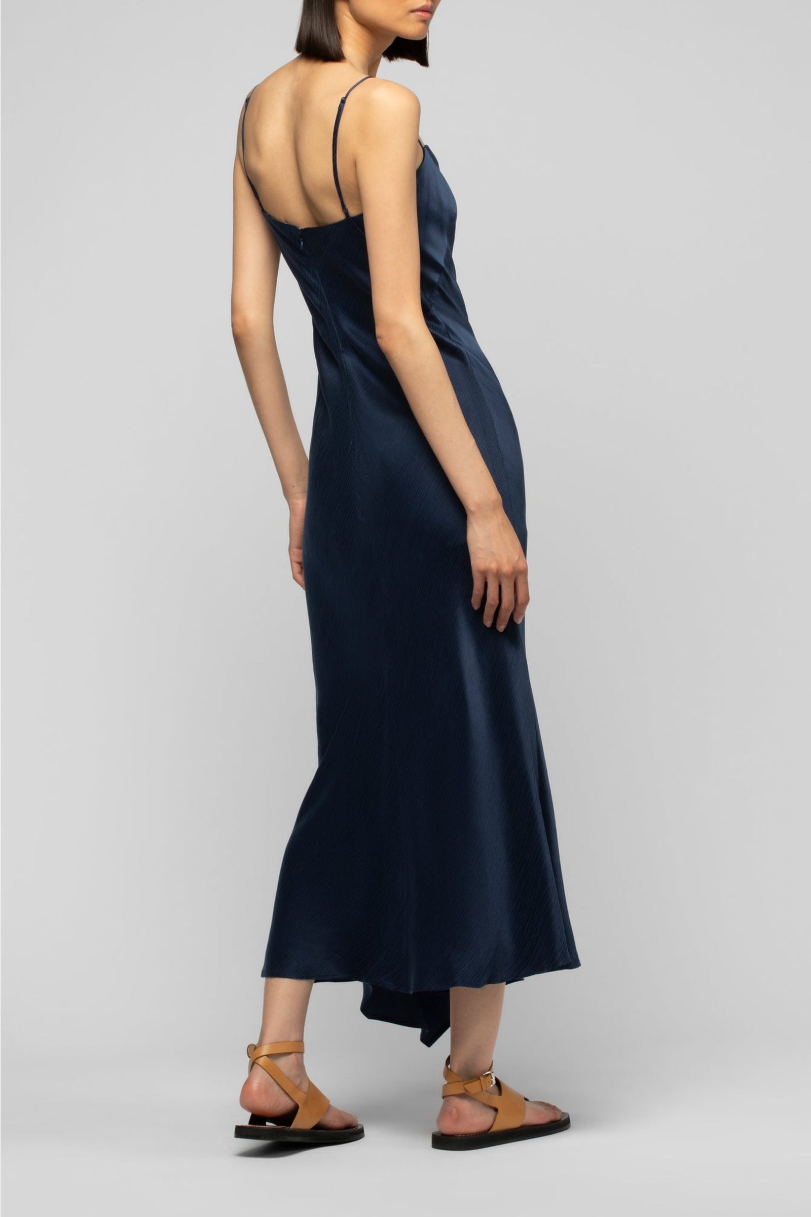 Long asymmetrical Raura dress with adjustable slit - Navy