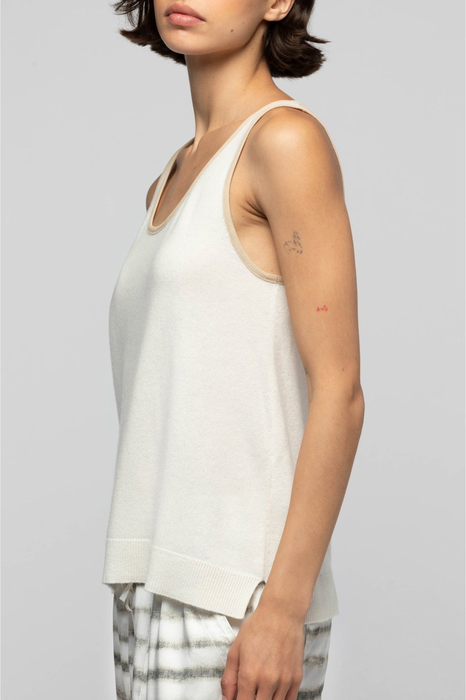 Tabigael round-neck tank top in wool and cashmere - White
