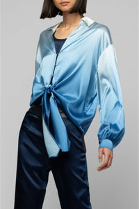 Taeva blouse in silk with ties at waist - Tie & Dye Blue