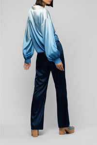 Taeva blouse in silk with ties at waist - Tie & Dye Blue