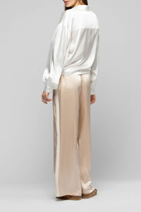Blouse Taeva en soie avec pans à nouer à la taille  - White