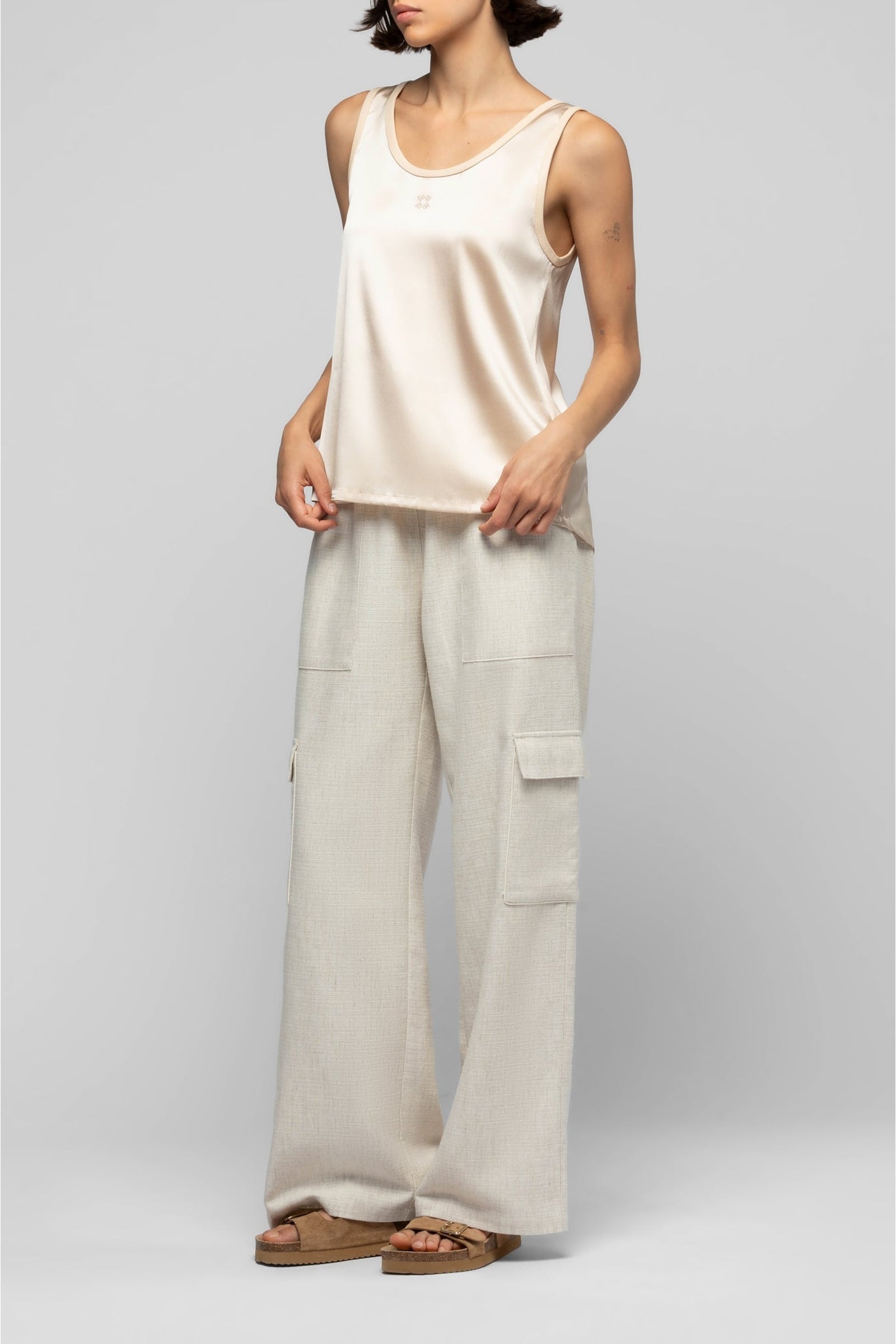 Taila silk round-neck tank top with leather details - Beige