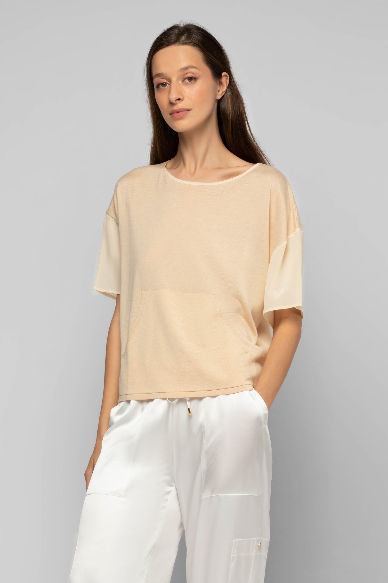 12 QTY NEW TSHIRT AVEC MANCHES EN SOIE