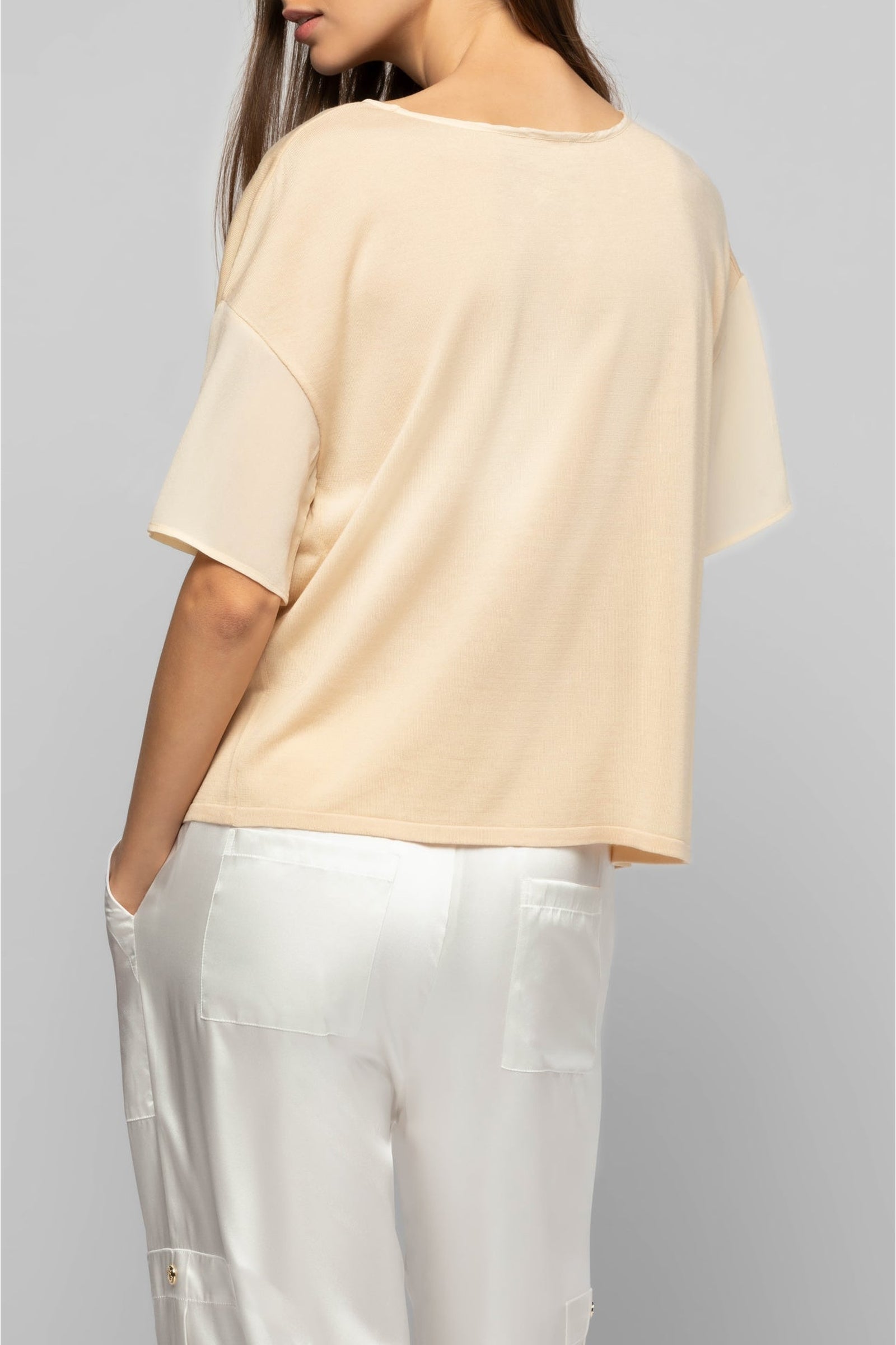 Tamira short-sleeved ultra-fine knit T-shirt - Beige
