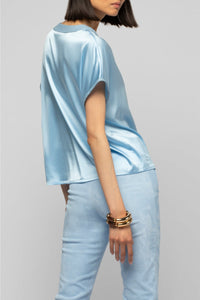 11 QTY NEW TSHIRT COL V,  DETAIL EN CUIR