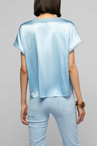 11 QTY NEW TSHIRT COL V,  DETAIL EN CUIR