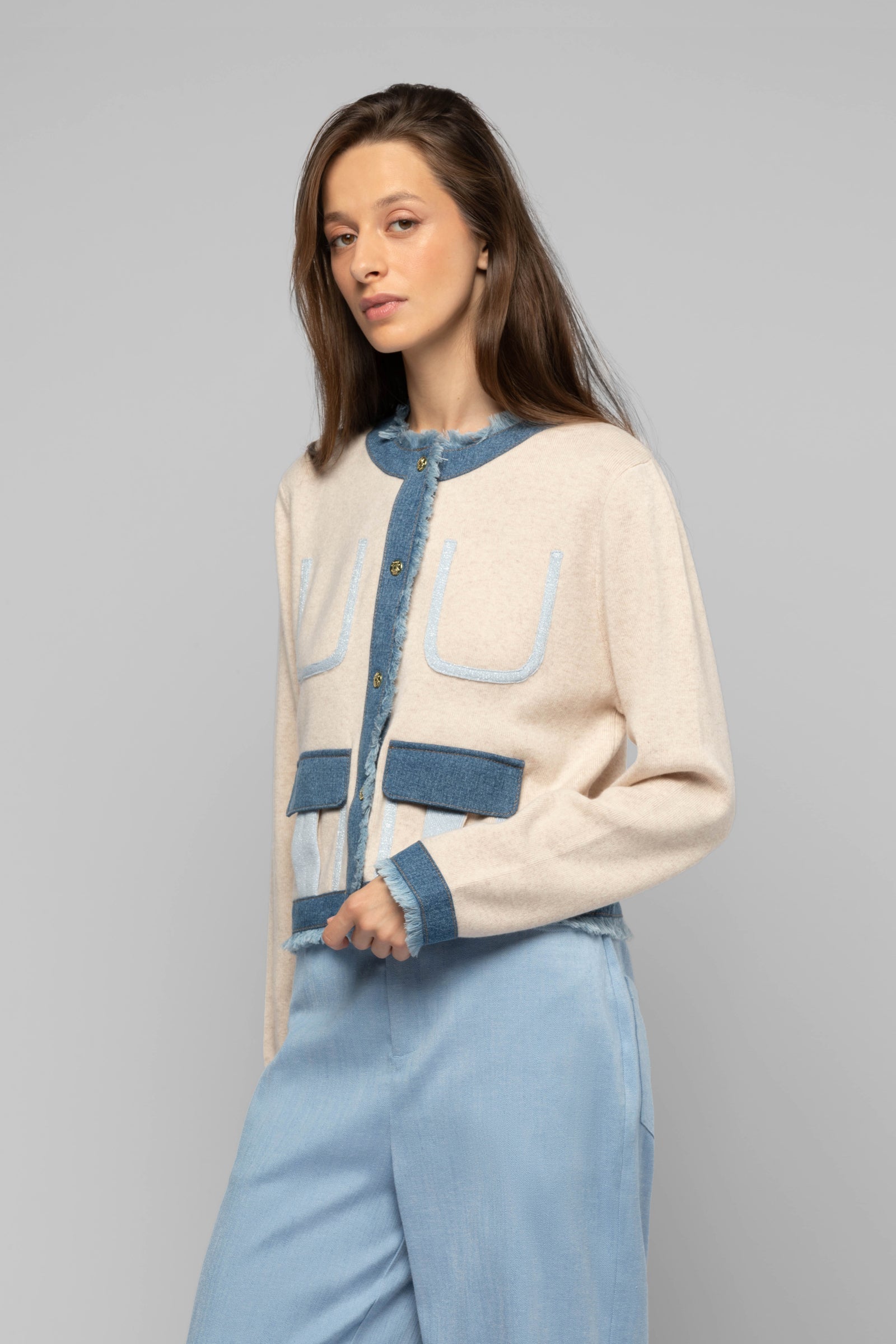 1 QTY NEW VESTE EN MAILLE ET DETAIL