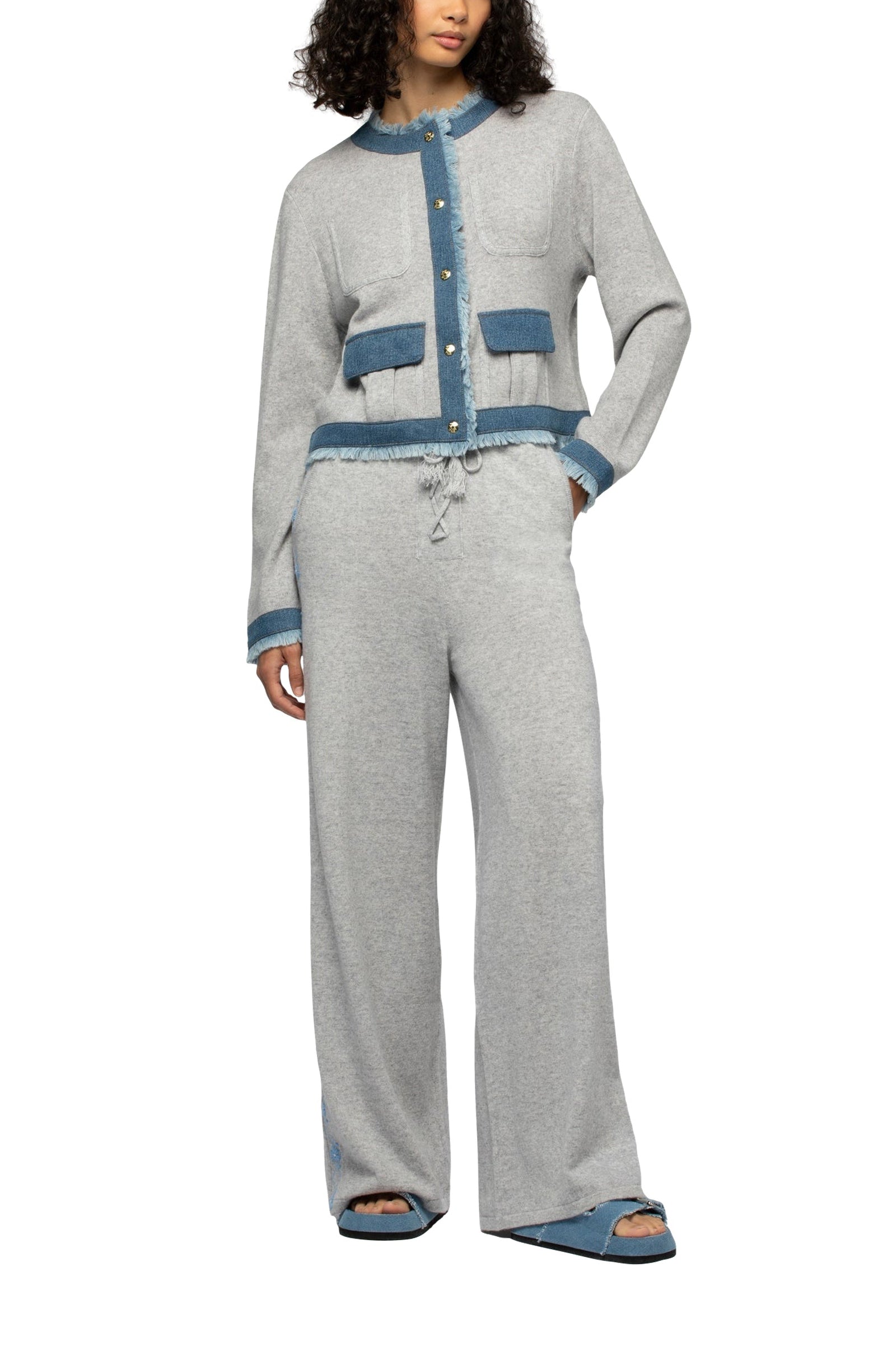 Short knitted Vadela jacket with inserts - Grey