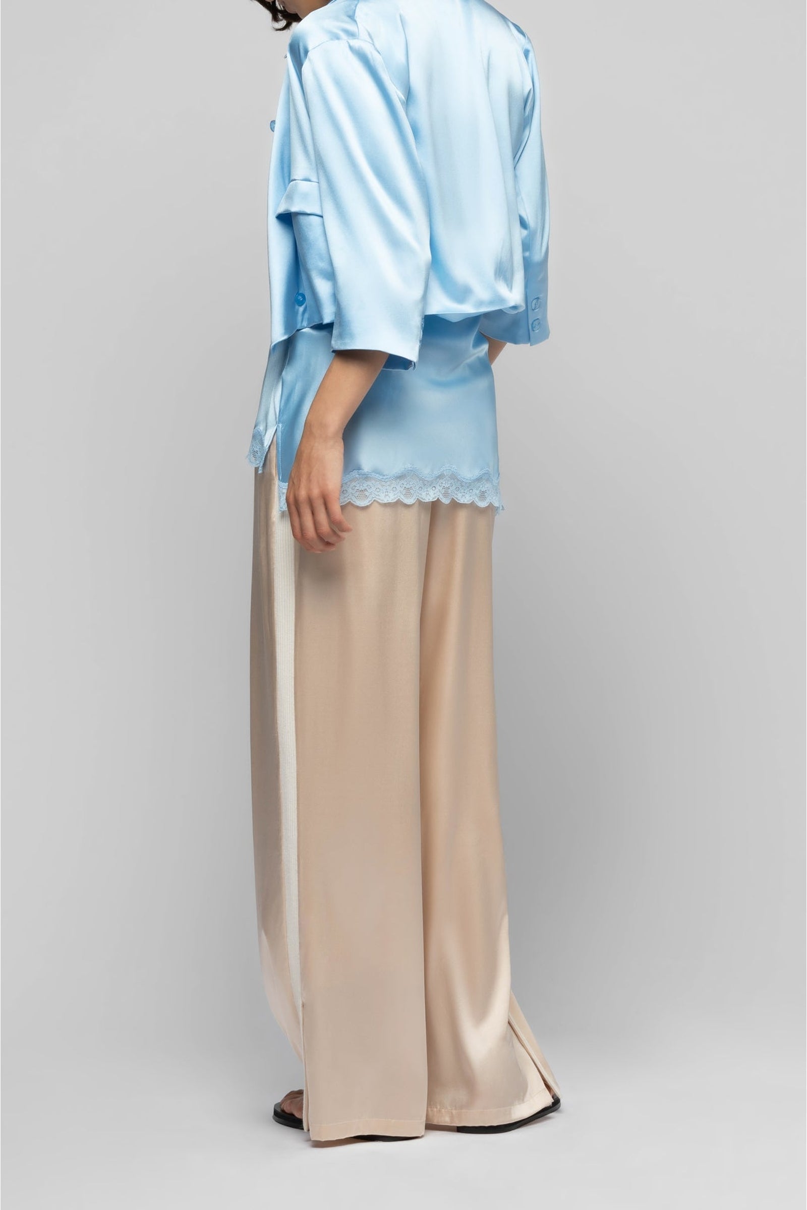 10 QTY NEW VESTE COURTE EN  SOIE AVEC ML