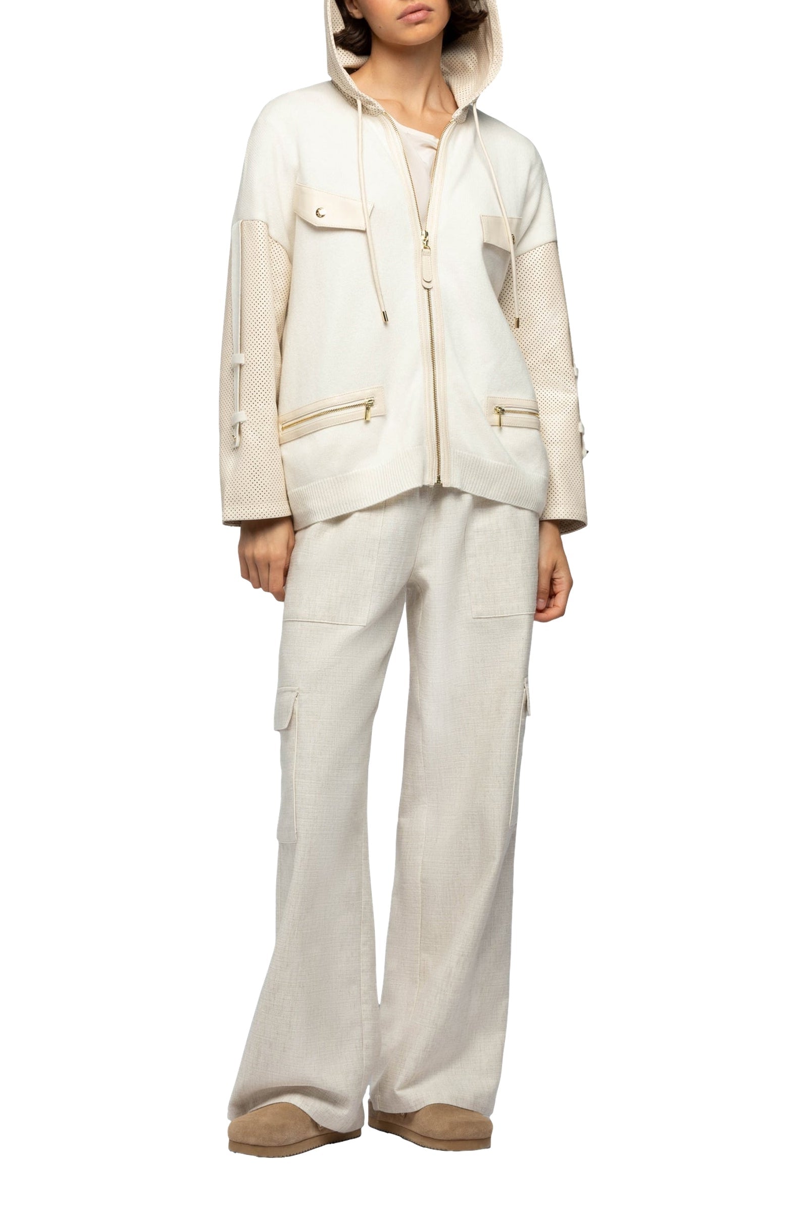 1 QTY NEW VESTE AVEC DETAILS EN CUIR