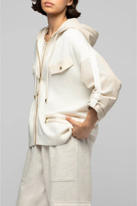 1 QTY NEW VESTE AVEC DETAILS EN CUIR