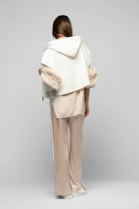 1 QTY NEW CAPE A CAPUCHE ET DETAILS CUIR