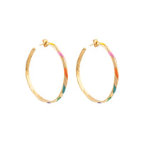 Boucles d'oreilles créoles Artsy dorées à l'or fin et émail - Multicolor