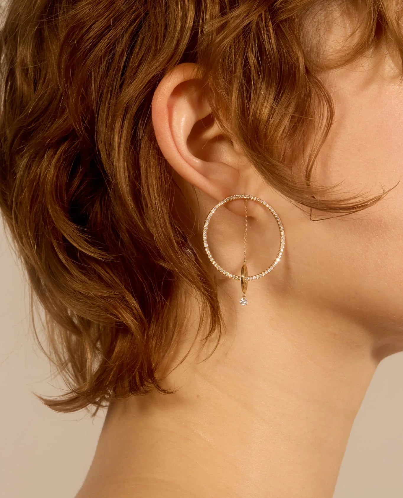 2qty RELIQUAT 1790€/ QTY IN : 4-QTY OUT : 0- ST : 0% // Boucle d’oreille Orbites serties de diamants 1 diam -Jaune