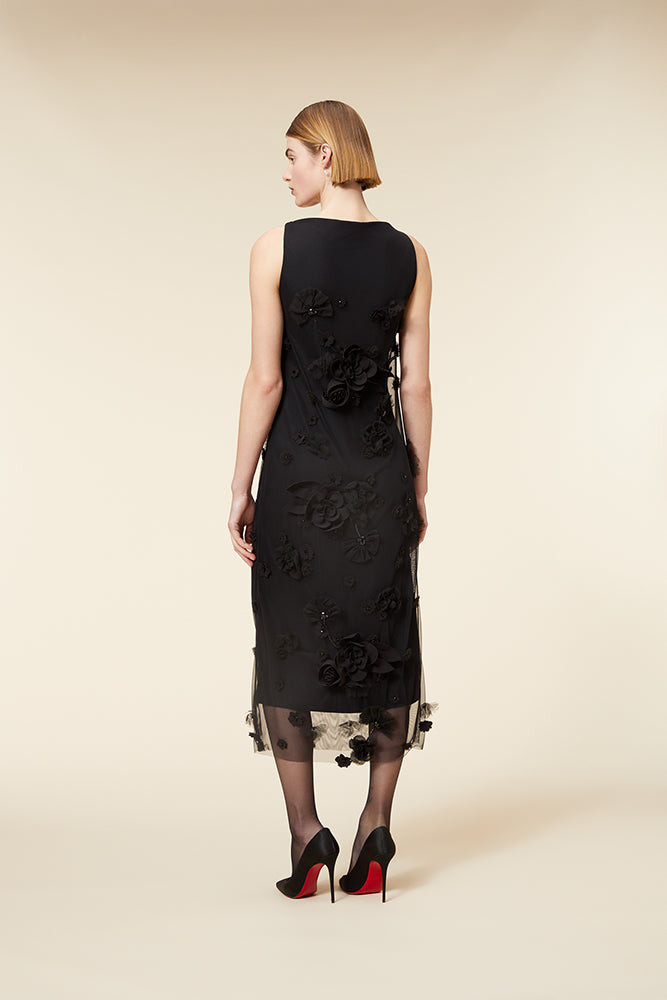 Black / FLORAL EMBROIDERY MIDI DRESS