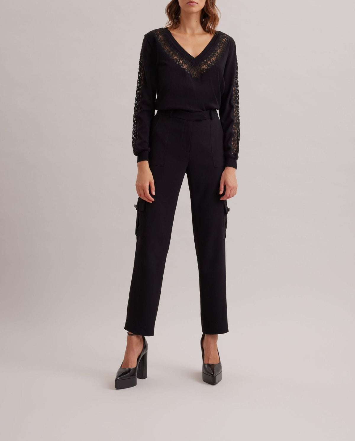 Pull Edmée en tricot ample à dentelle - Black