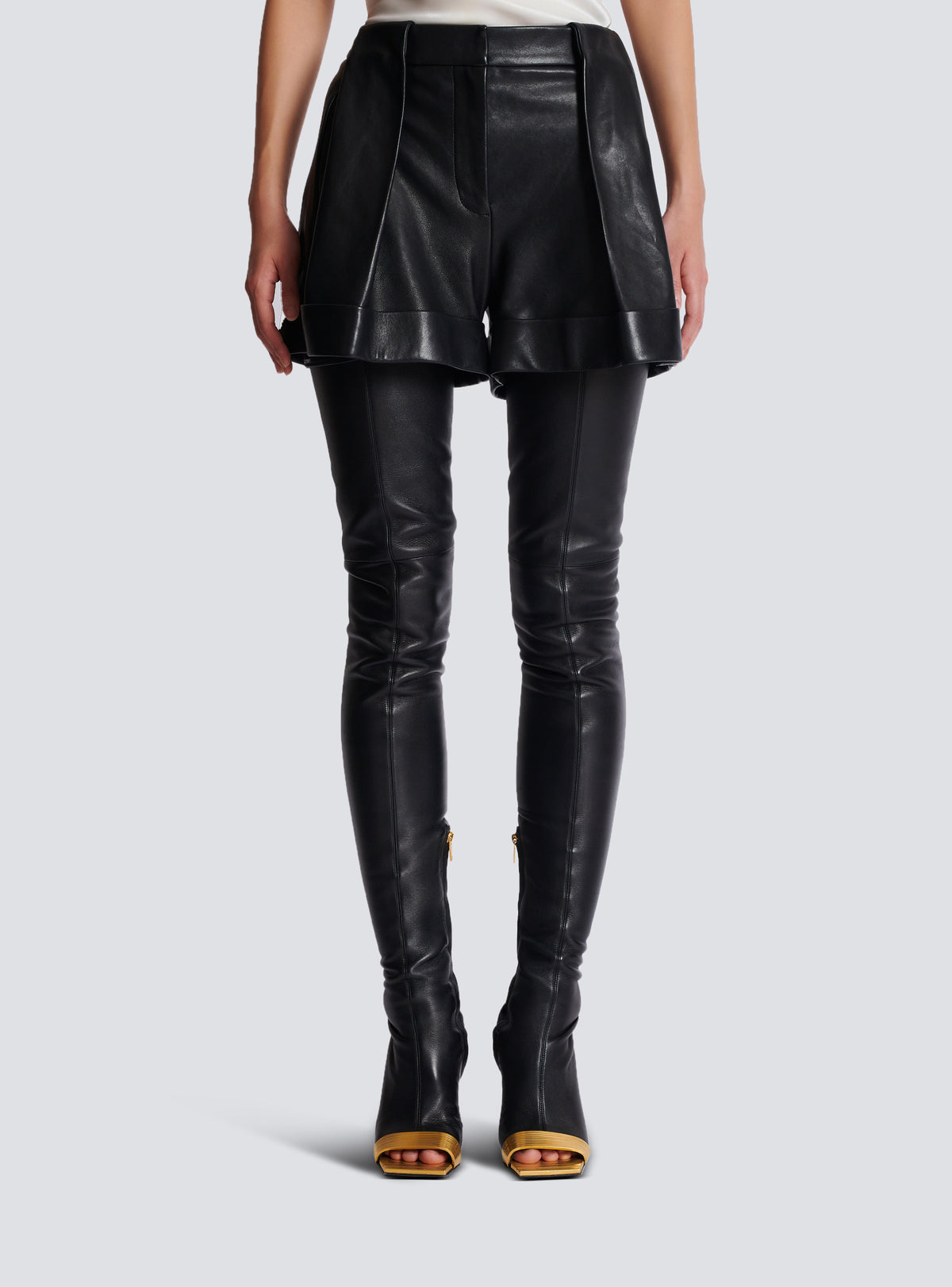 Short à plis en cuir d'agneau - Noir
