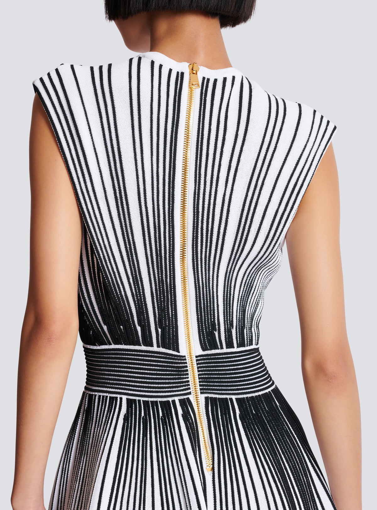 Robe patineuse en maille bicolore  - Blanc & Noir
