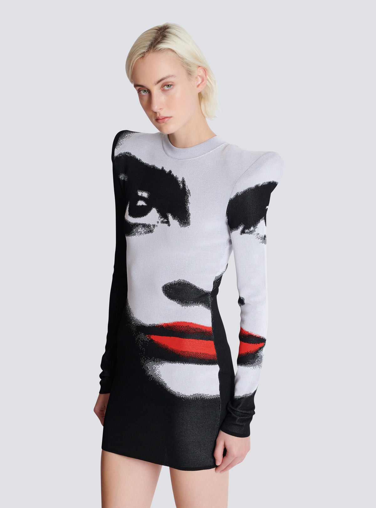 Robe en maille jacquard motif face  - Noir & Blanc & Rouge Vif