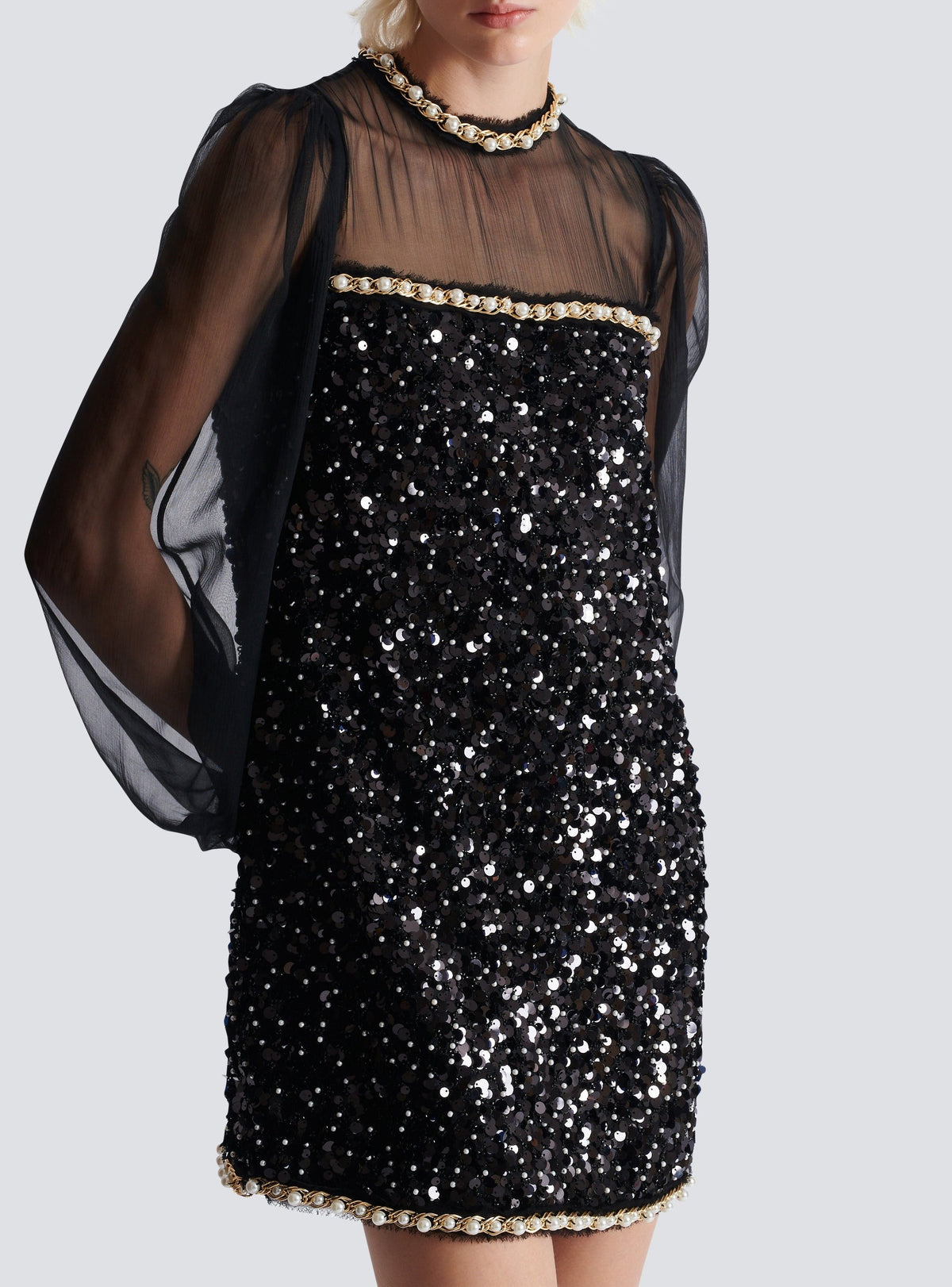 Short dress in chiffon and beaded sequins - Black & Gold & White