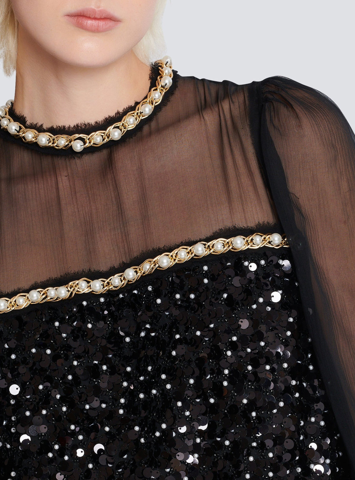 Short dress in chiffon and beaded sequins - Black & Gold & White
