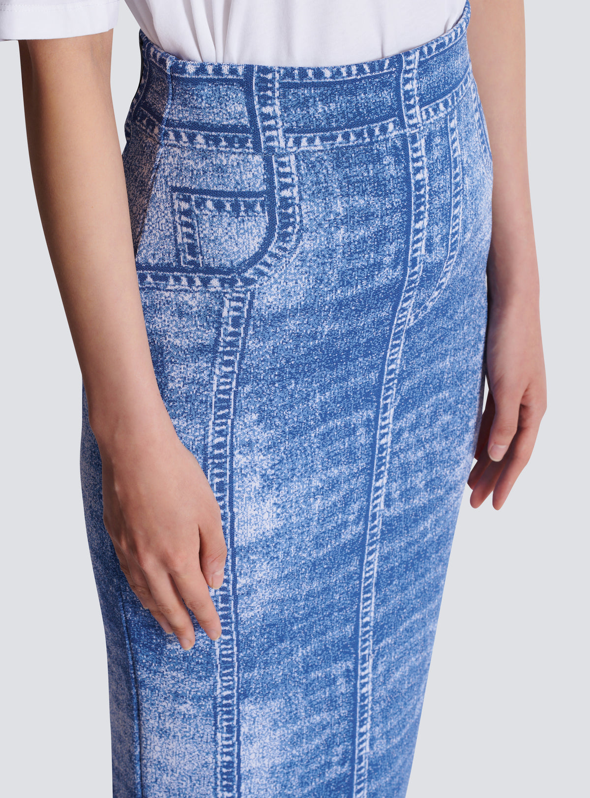 Jupe midi en maille jacquard avec trompe-l'œil denim - Bleu Jean