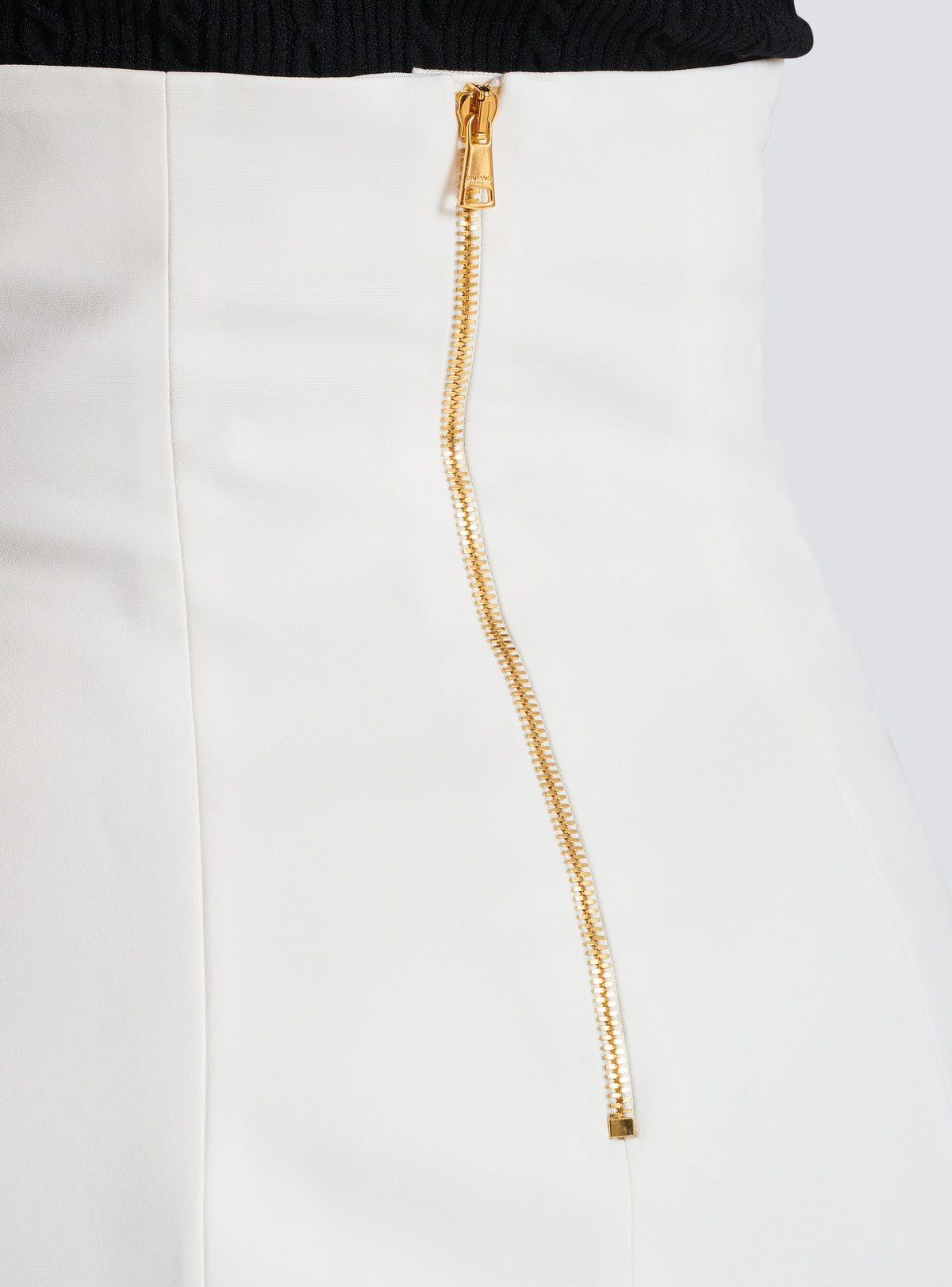 Jupe tulipe en double crêpe à boutons - Blanc