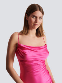 Robe fendue en satin drapé - Rose Fuchsia