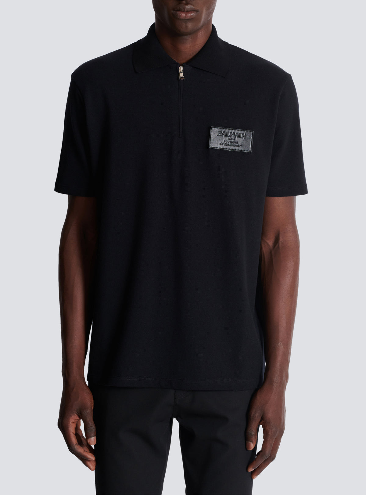 Polo en coton avec étiquette balmain couture en cuir - Noir