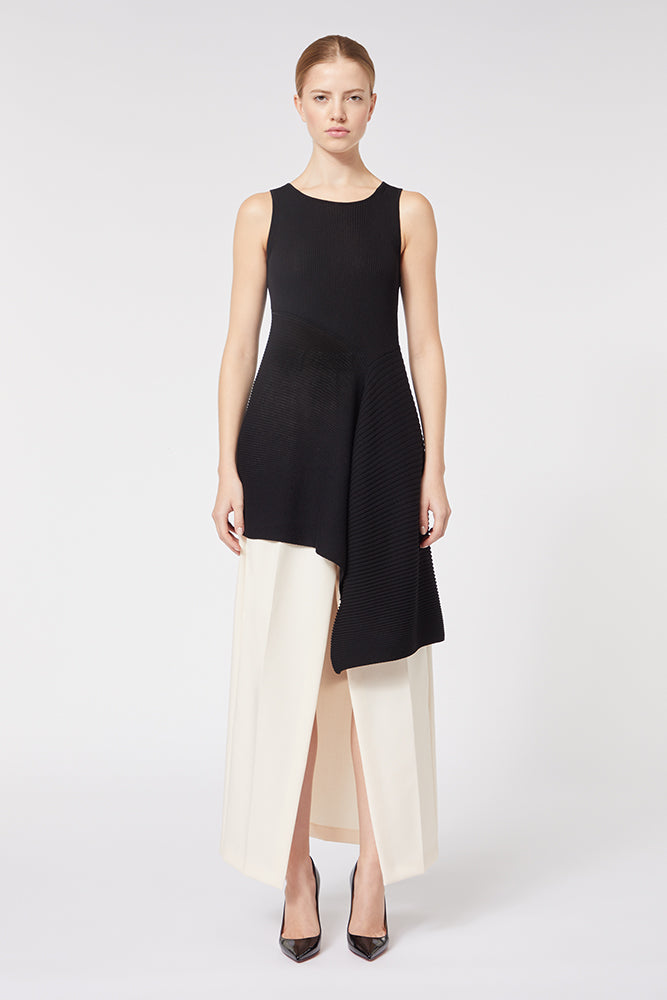 Black / VOLANT PEPLUM TOP