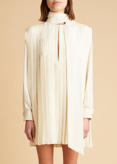 Eloise dress in silk - Ivory
