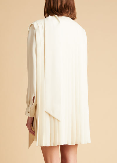 Eloise dress in silk - Ivory